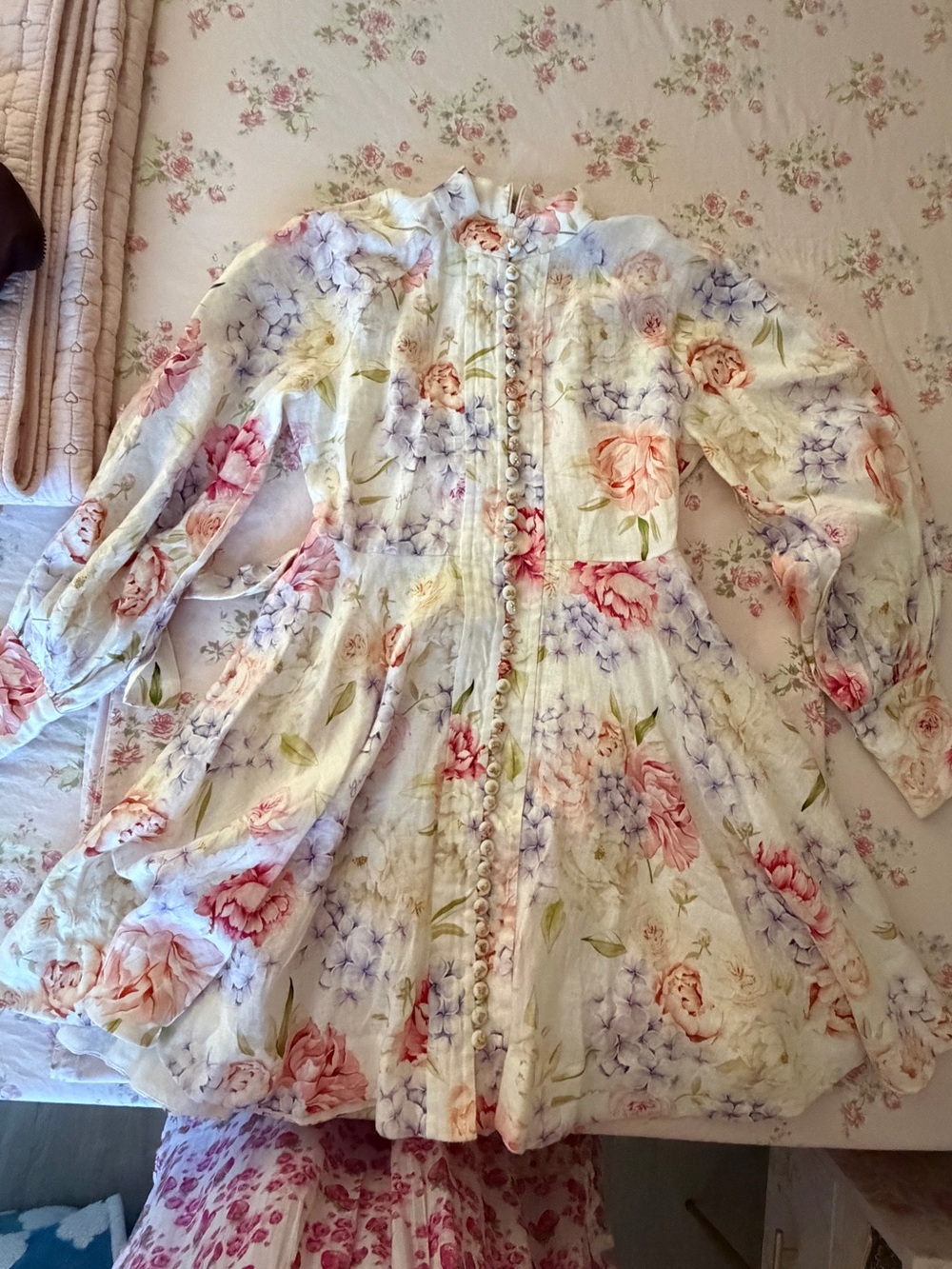 Cream Floral Button-Front Long-Sleeve Casual Dress